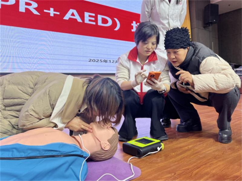 12-11(�����?��(y��ng)�����o(h��)��Ӗ(x��n)�x�ܽ��T�?���ΌW(xu��)Ժ��ȫ���ϡ��������мtʮ�֕��M(j��n)У�?- ����1355.png